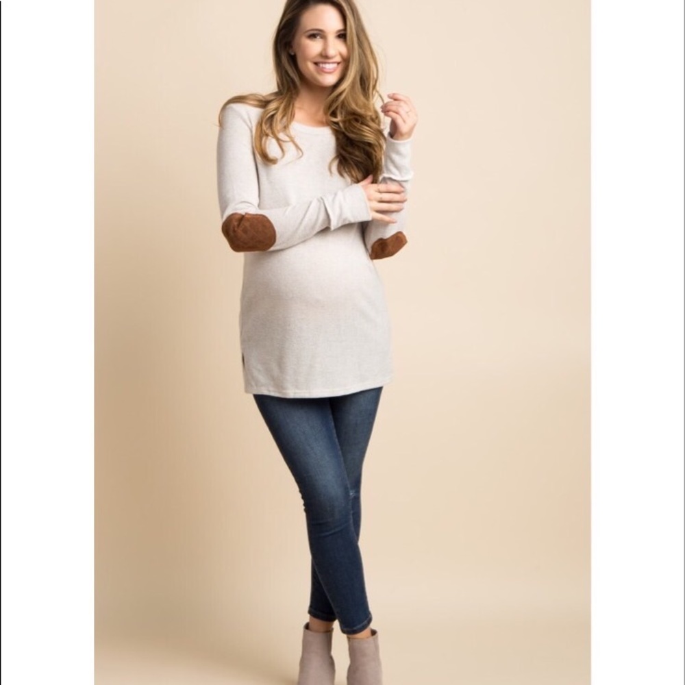 🎊 HOST PICK Beige Padded Elbow Maternity Top